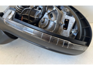 Zpětné zrcátko  Volkswagen Touareg II 2013  7P6857501EN  