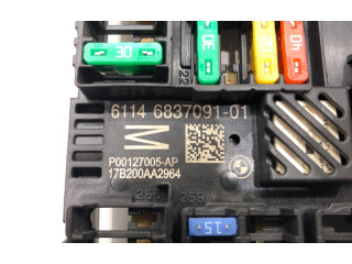 Блок предохранителей  6837091   BMW 5 G30 G31    