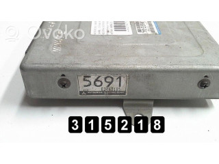 Блок управления двигателя MD335691   Mitsubishi L400, Space Gear