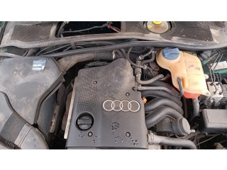 Вентилятор радиатора     058121301B    Audi A4 S4 B5 8D 1.6