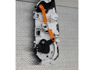 Блок управления климат-контролем 96722483ZD, E1063173   Peugeot 208