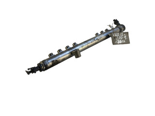 Vstřikovací lišta 30777759, 0445215025   Volvo V60    D5204T3 