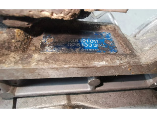 Vstřikovací lišta 0438121011, 026133353   Audi 80 90 B3     