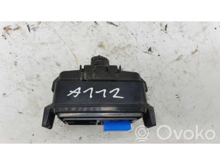   Pojistková skříňka 7353MA2   Honda Insight 2010