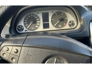 Přístrojová deska  Mercedes-Benz B W245 2016   