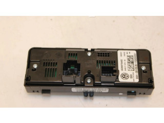 Блок управления климат-контролем 3G0907049D, 3G0907049D   Volkswagen Cross Touran II