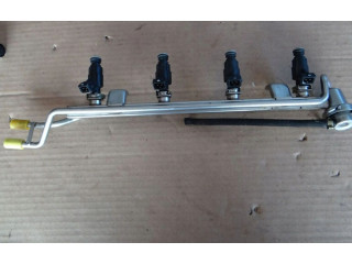 Топливная рампа 06A133329C   Seat Ibiza III (6L)  