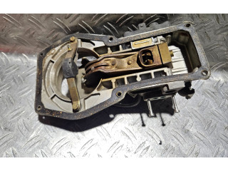 Vstřikovací lišta 0438121070, 026133353D   Audi 80 90 B3     