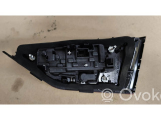 Задний фонарь  8V5945093A    Audi A3 S3 8V   2013-2019 года