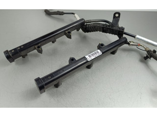 Топливная рампа 05281428AA   Jeep Grand Cherokee WL  