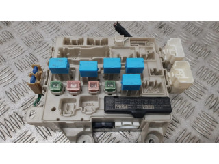 Блок предохранителей 8922128150   Toyota Previa (XR30, XR40) II    