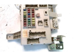   Pojistková skříňka    Toyota Land Cruiser (J120) 2005