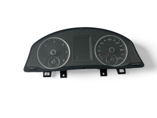 Панель приборов 5N0920872A   Volkswagen Tiguan       