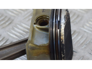 Píst 75244937521300   BMW 7 E65 E66  pro benzínový motor 6.0 N73 B60 A 