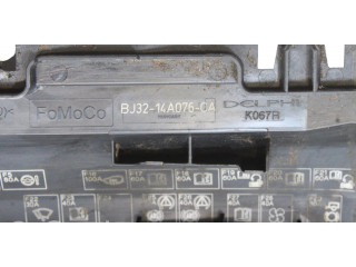 Крышка блока предохранителей BJ3214A076CA   Land Rover Range Rover Evoque L538    