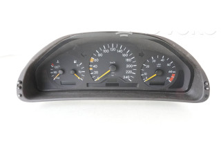 Přístrojová deska  Mercedes-Benz E W210 1996 2105406747  