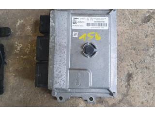 Блок управления двигателя V4611, 9805895780   Peugeot 208