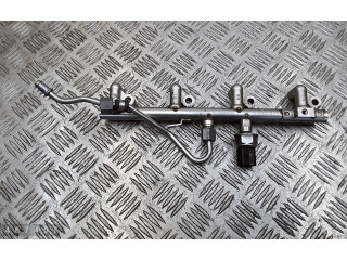 Vstřikovací lišta a2710705495   Mercedes-Benz C W204     
