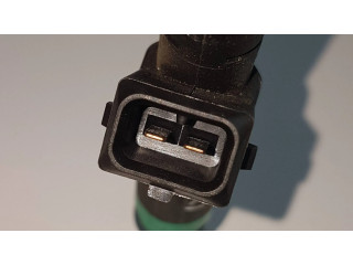 Vstřikovač 7525721   BMW 7 E65 E66  pro benzínový motor 4.5  
