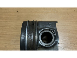 Píst 1612731880, 1609067980   Citroen Jumper  pro naftový motor 2.0  