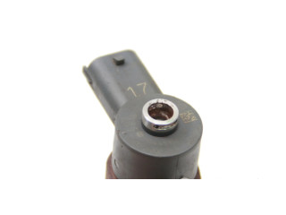 Vstřikovač 338002A800   Hyundai i40  pro naftový motor 1.7 D4FD 