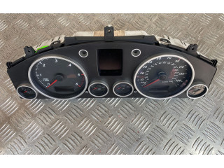 Přístrojová deska  Volkswagen Touareg I 2007 7L6920871K, 7012000057  