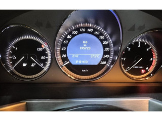 Přístrojová deska  Mercedes-Benz GLK (X204) 2012 A2049006801, A2049005107  