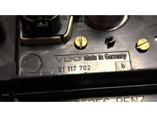 Přístrojová deska  Mercedes-Benz E W124 1984 1245427506, 81117702  