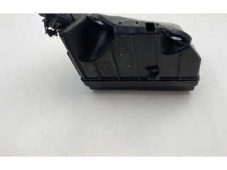   Pojistková skříňka 5Q0907361C, 63512835   Audi A3 S3 8V 2016