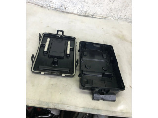   Pojistková skříňka 243806085r   Nissan Juke II F16 2023