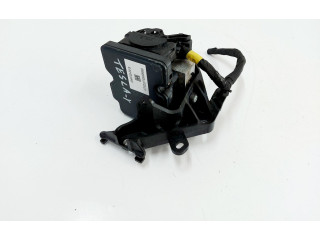 Jednotka ABS 1044745-00-B   Tesla Model Y 2022