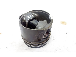  Поршень 642872   Mercedes-Benz R W251  
