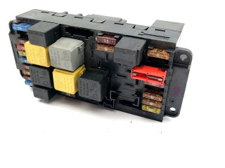 Блок предохранителей A2035452801, 2035452801   Mercedes-Benz C W203    