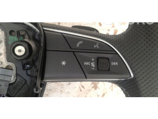 Volant Audi A5 2022 8W0  