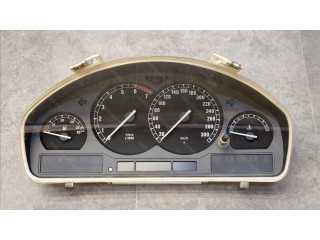 Přístrojová deska  BMW 8 E31 1991 62118354251  
