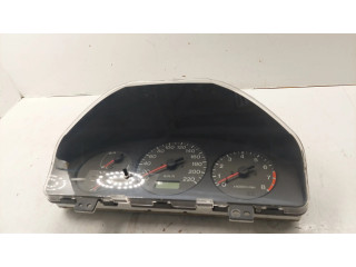 Přístrojová deska  Mazda 323 F 1999 BJ3NB  
