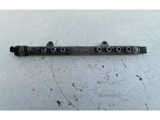 Vstřikovací lišta 30777759, 0445215025   Volvo V60    D5204T2 