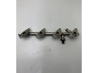 Vstřikovací lišta A2740700995, 1511000357140   Mercedes-Benz C W205    M 274.920 