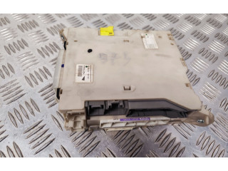   Pojistková skříňka 8273053B60, 910290161   Lexus  220D-250-350 2011