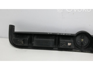 Передняя решётка Fiat Doblo 2000-2009 года 735268388      