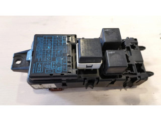Блок предохранителей MR953355   Mitsubishi Space Star    
