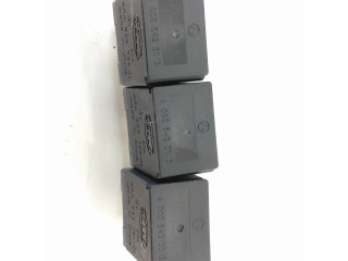   Pojistková skříňka 016706581, A0025422619   Mercedes-Benz E W212 2010