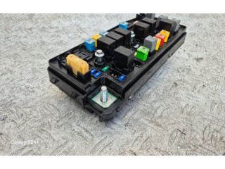 Блок предохранителей 95202894   Opel Antara    