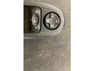 Zpětné zrcátko  Peugeot 308 2007  8153NG  