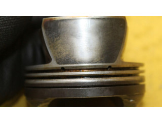 Píst    Audi A3 S3 8P     