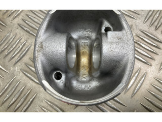 Píst 79L121, CLHA   Skoda Octavia Mk3 (5E)    CLHA 