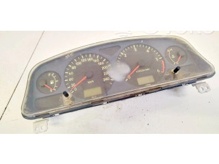 Přístrojová deska  Toyota Avensis T220 2000 8380005310, 83800-05310  