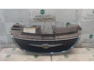 Передняя решётка Chrysler Voyager 2004-2007 года       