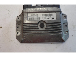 Řídící jednotka 8200504593, 215854126B   Renault Clio IV 2012