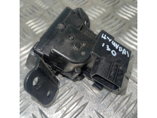 Замок багажника     Hyundai i30 2007-2012 года